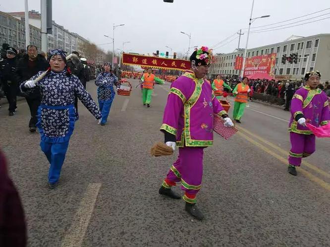 交口乡秧歌扭进县城 红火热闹贺新春